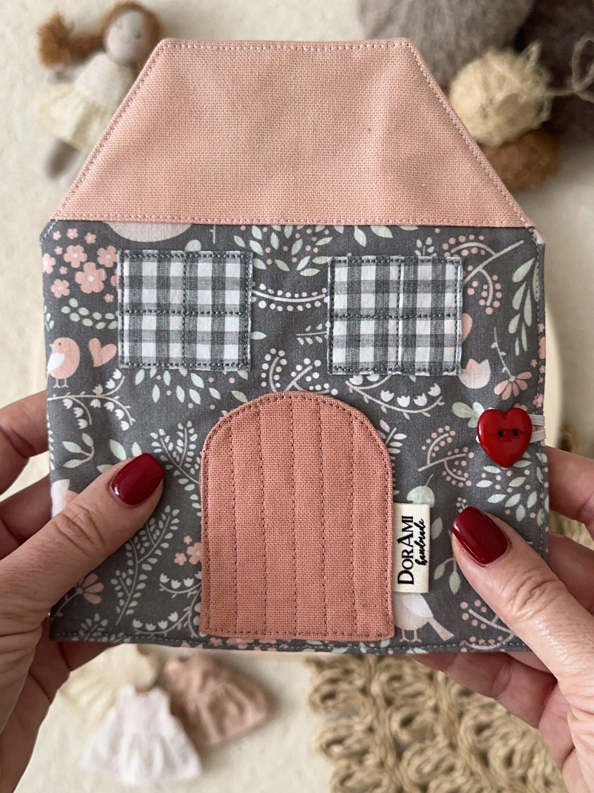 Babaház - szürke-pink