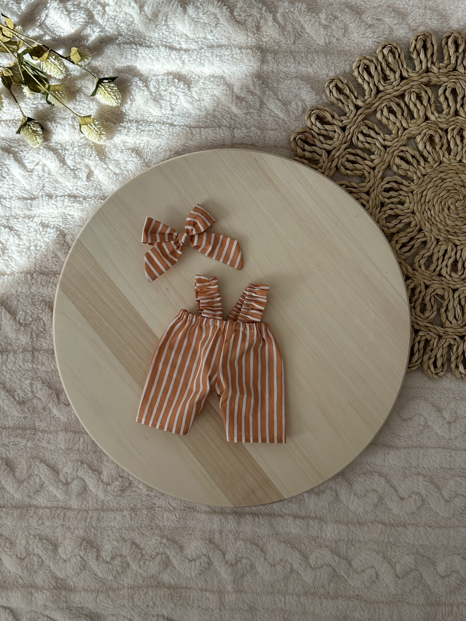 Kantáros rövidnadrág masnival