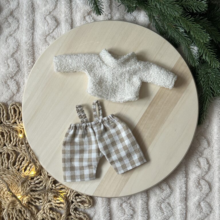 Kantáros rövidnadrág pulcsival