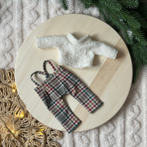 Kantáros nadrág pulcsival